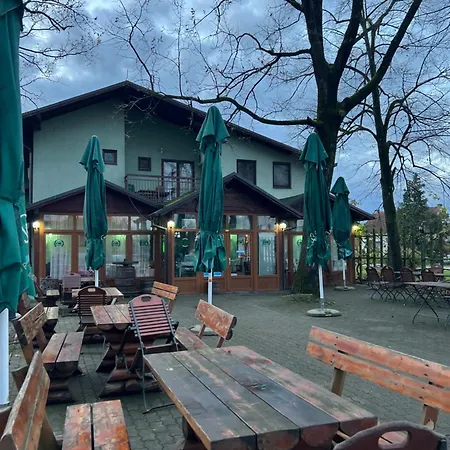 Alojamento de Acomodação e Pequeno-almoço Ribarska Prica-restoran Pansion *
